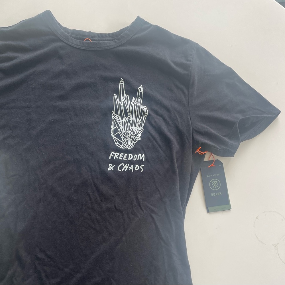 ROARK - RUN AMOK - MATHIS -BLACK  T-SHIRT - MENS MEDIUM - FREEDOM From CHAOS S/S